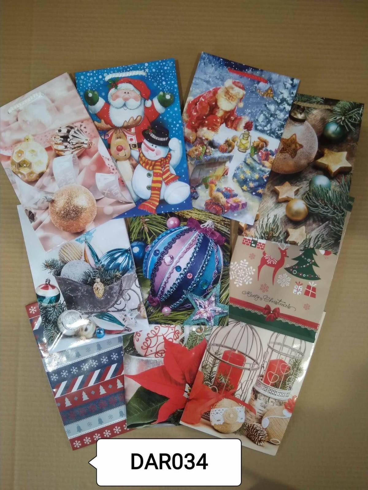 DARČEKOVÁ TAŠKA VIANOČNÁ MALÁ /16x24x7/